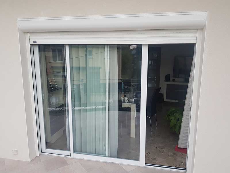 Porte fenêtre alu et volets image 2