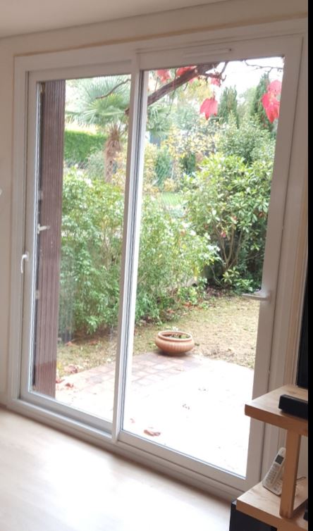 Porte coulissante aluminium Deuil la Barre image 3