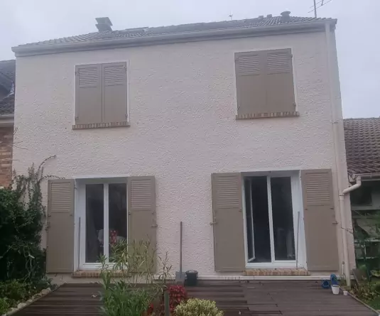 Volets battants aluminium laqué après pose — RSM Rénovation Eaubonne 95