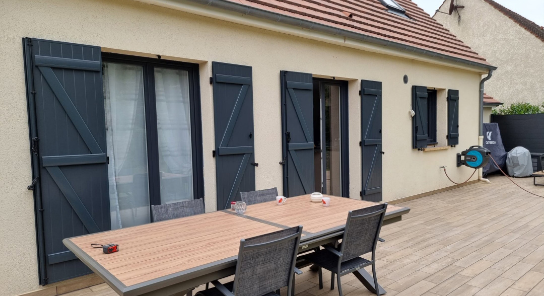 Maison après rénovation des volets